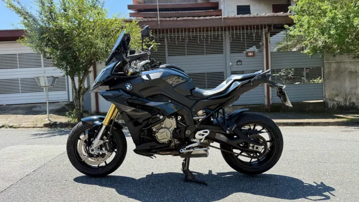 S1000XR Triple Black