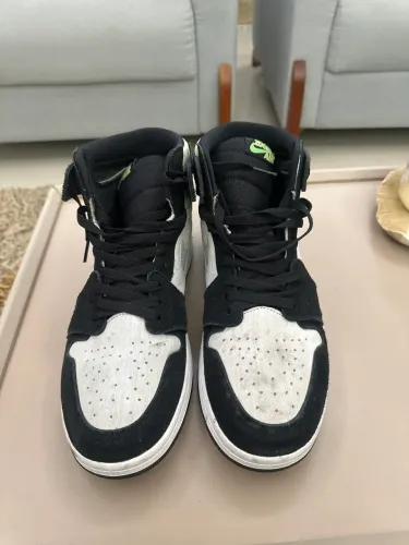 Jordan zoom