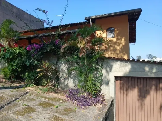 LINDA CASA.