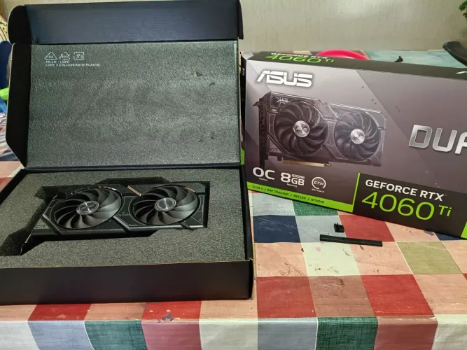 Placa de vídeo RTX 4060Ti ASUS
