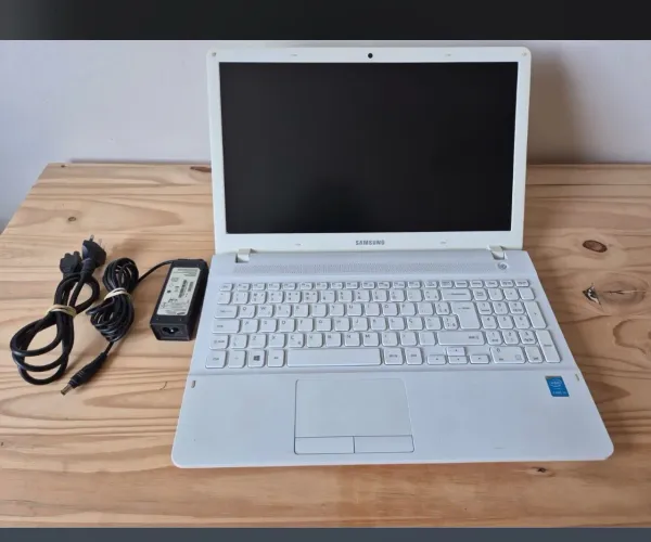 Notebook Samsung - Tela de 15 polegadas