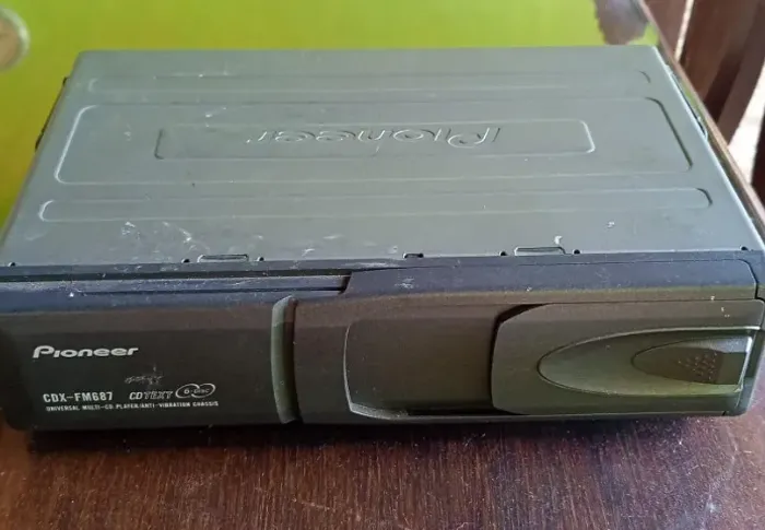 Disqueteira pioneer cdx-fm687