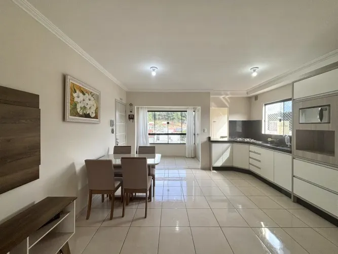 Excelente apartamento semi mobiliado para venda! Com 70m², contendo 02 amplos dormitórios,