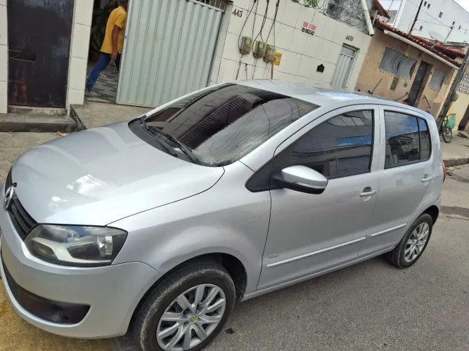 Volkswagen Fox 1.0 MI Total Flex 8V 5P 2010