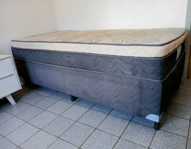 Cama box solteiro com molas