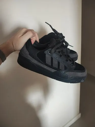 Tênis Adidas Adi2000