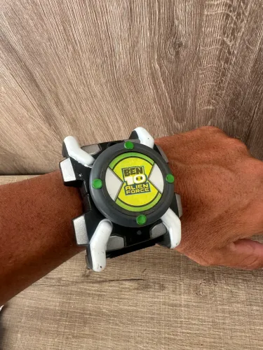 Relógio Ben 10 com pulseira de Velcro Lindo ! Campinas-sp
