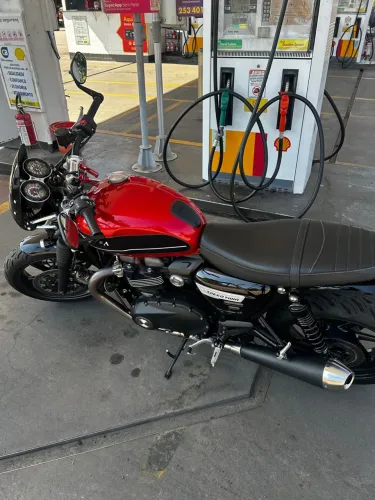 Speed twin 1200 lindíssima!!!