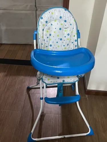 Cadeira de alimentação para bebê