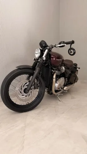 TRIUMPH BONNEVILLE BOBBER 1200 | ESTILO ÚNICO | EXCLUSIVIDADE E PERSONALIDADE