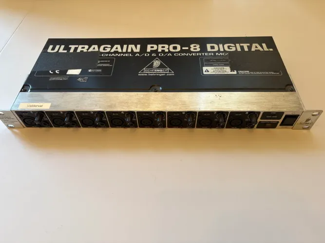 Pré-Amplificador Behringer ADA8000 Ultragain Pro 8