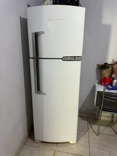Geladeira 2 porta 