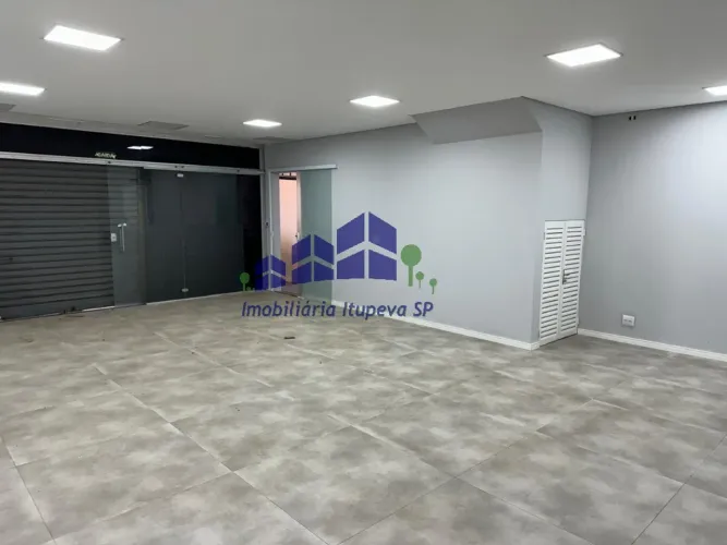 Aluguel de Prédio Comercial em Itupeva-SP - 9 salas, 4 banheiros, 4 vagas, 477m² no Jardim