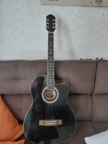 Violão usado