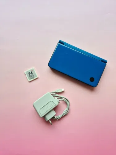 Nintendo DSi XL Azul + R4 Cheio de Jogos