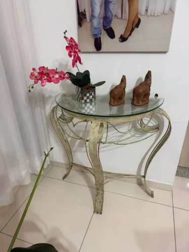 Mesinha aparador