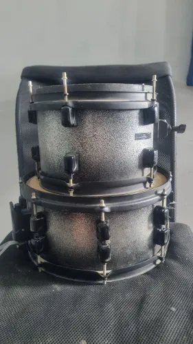 Caixa e tom de bateria RMV