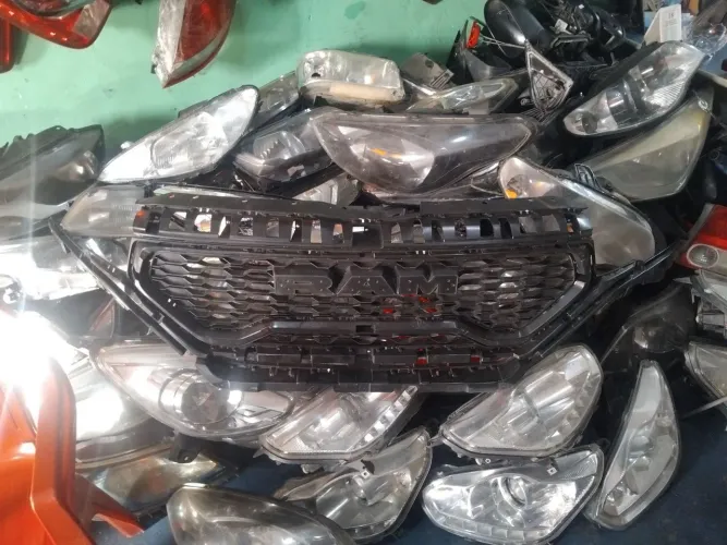 Grade Dianteira Dodge Ram Rampage 2024 Original 