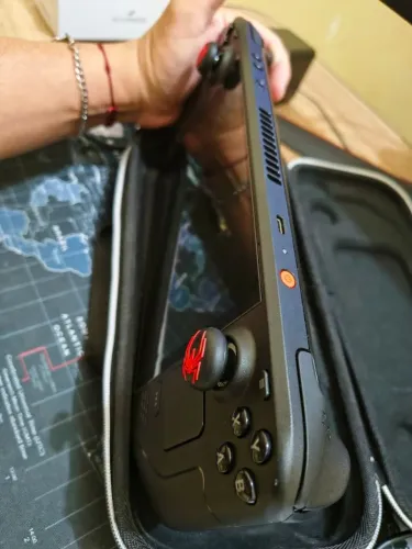 Steam deck oled 512 gb bem conservado vendo ou troco em PC