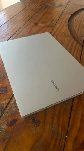 Samsung Galaxy Book Go Usado em Bom Estado