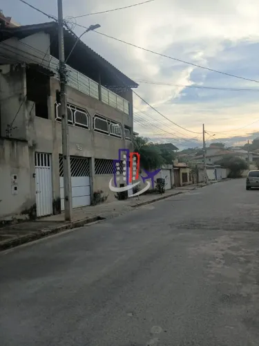 Casa Para Vender com 02 quartos 01 suítes no bairro Sapucaias 2 em Contagem