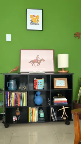 Estante Baixa Nicho com Rodízios 108cm Preto