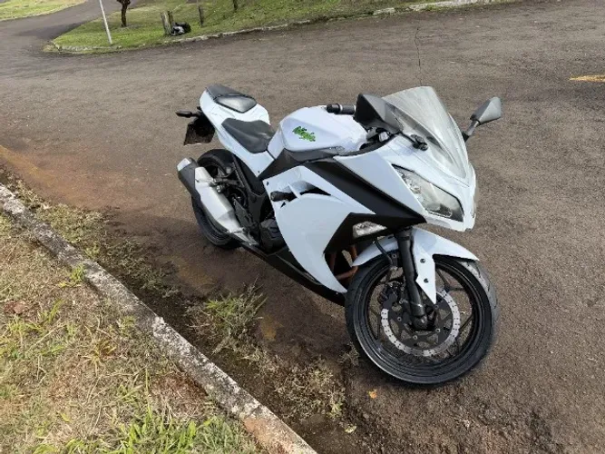 Kawasaki Ninja 300 2015 | Mecânica Impecável | Procedência