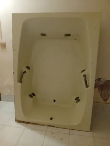 vendo essa linda banheira hidra
