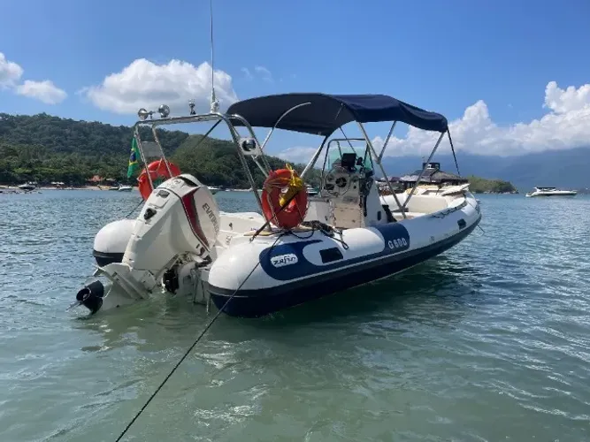 Zefir G600, motor Evinrude 115 hp, ano 2015