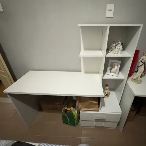Escrivaninha de computador