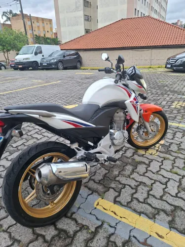 CB300R flex 2015 Capitão América 