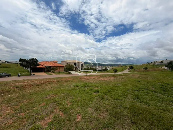 Terreno Residencial de 802,38 m² em Itu - Financia, Segurança 24h e Portaria