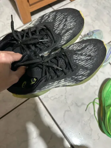 Asics Novablast 3 verde