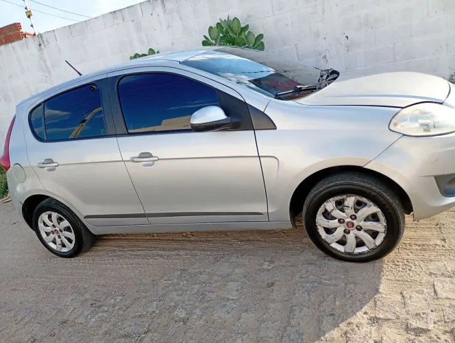 Fiat Palio Attractive 1.0 EVO Fire Flex 8V 5P 2014