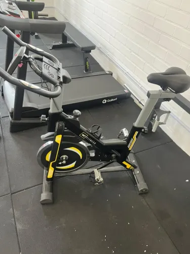 Bicicleta Spinning 13kg WCT SEM USO