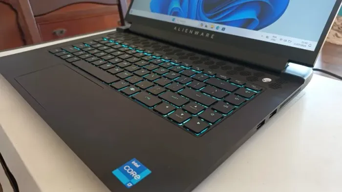 DELL ALIENWARE m15 R6 RTX 3070 8GB + i7 + SSD 1TB