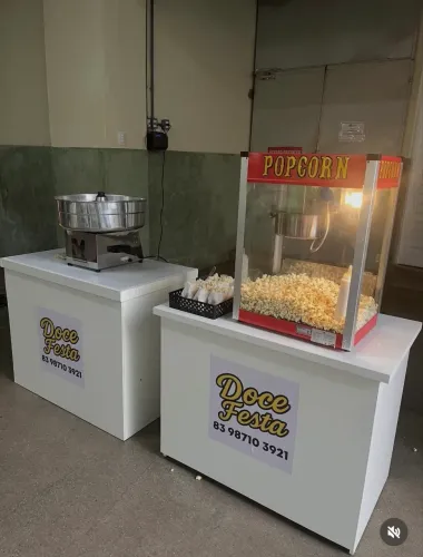 Máquina de Algodão Doce e Pipoca