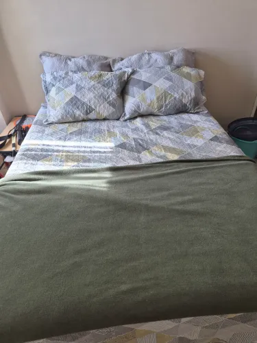 Cama box seminova