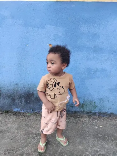 Roupas de bebê pouco usadas