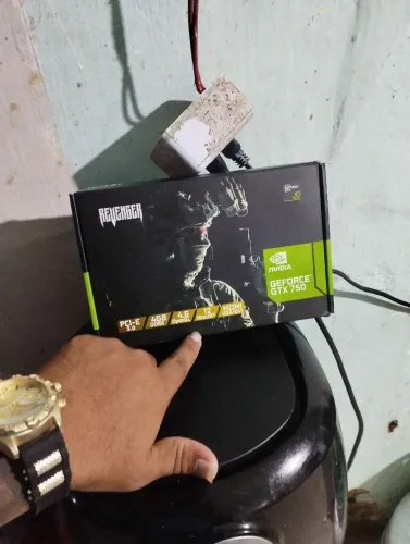 GTX 750 4 GIGAS
