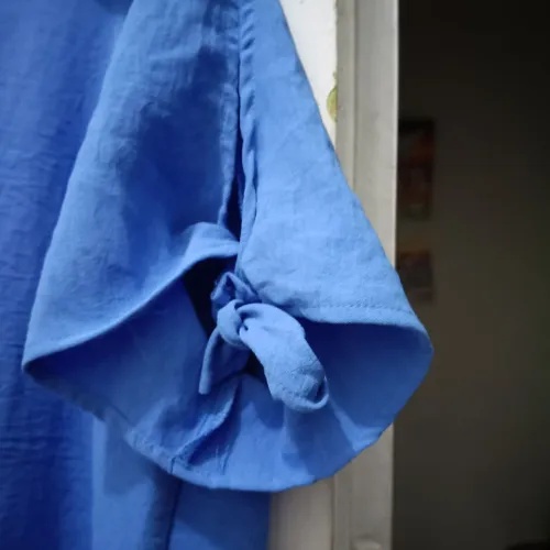 Vendo vestido MIDI tamanho médio cor azul ? novo 