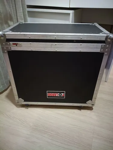 Case DJ semi nova dependendo até entrego grátis 