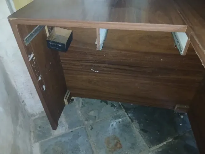 Vendo balcão de venda com rodinhas