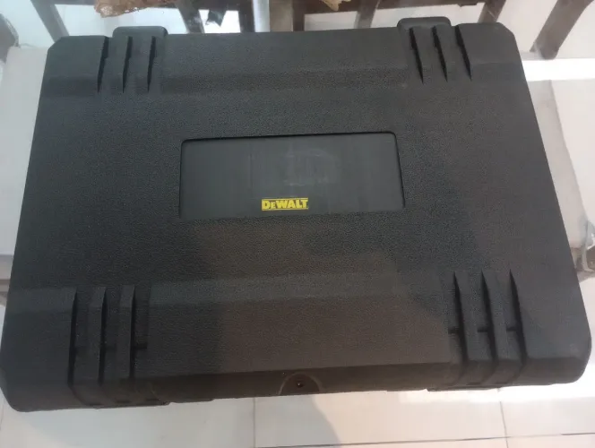 Martelete perfurador/rompedor Dewalt D25831K nunca usado 127v
