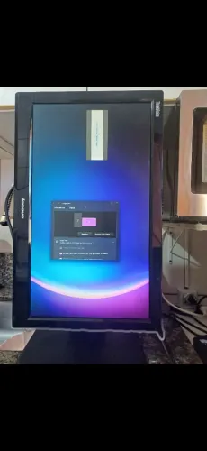 MONITOR LENOVO funcionando perfeitamente