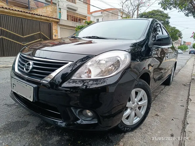 Nissan Versa SL 1.6 16V Flex Fuel 4P Mec. 2013