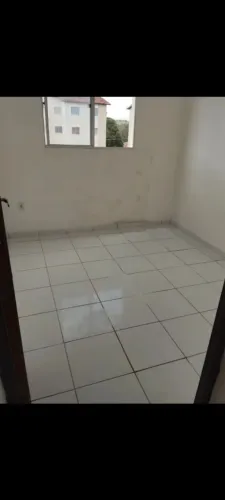 Vende-se um apartamento no bairro do Maracanã próximo do Parque da Juçara, 24 mil.