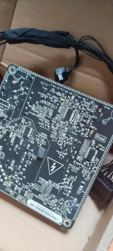 Fonte do iMac A1311