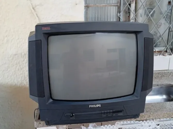 TV 