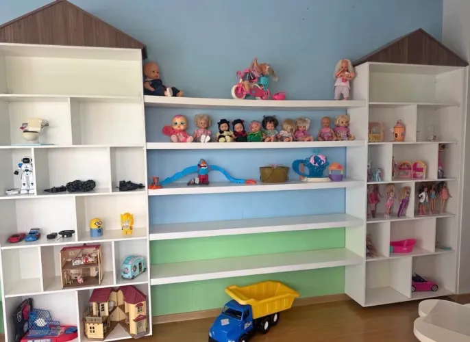 Estante para brinquedos 